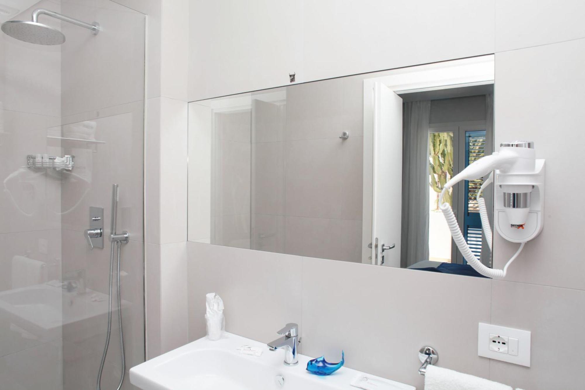 Rivazzurra Design Rooms San Vito Lo Capo Chambre photo